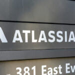 Atlassian stock at risk as insiders sell the expensive TEAM shares