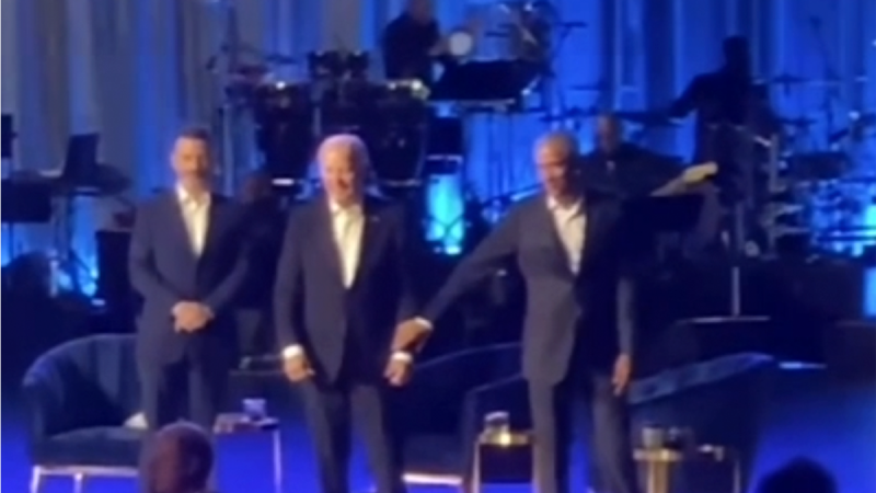 Obama leading Biden off stage by the hand ‘really pissed me off,’ Hunter Biden seethes